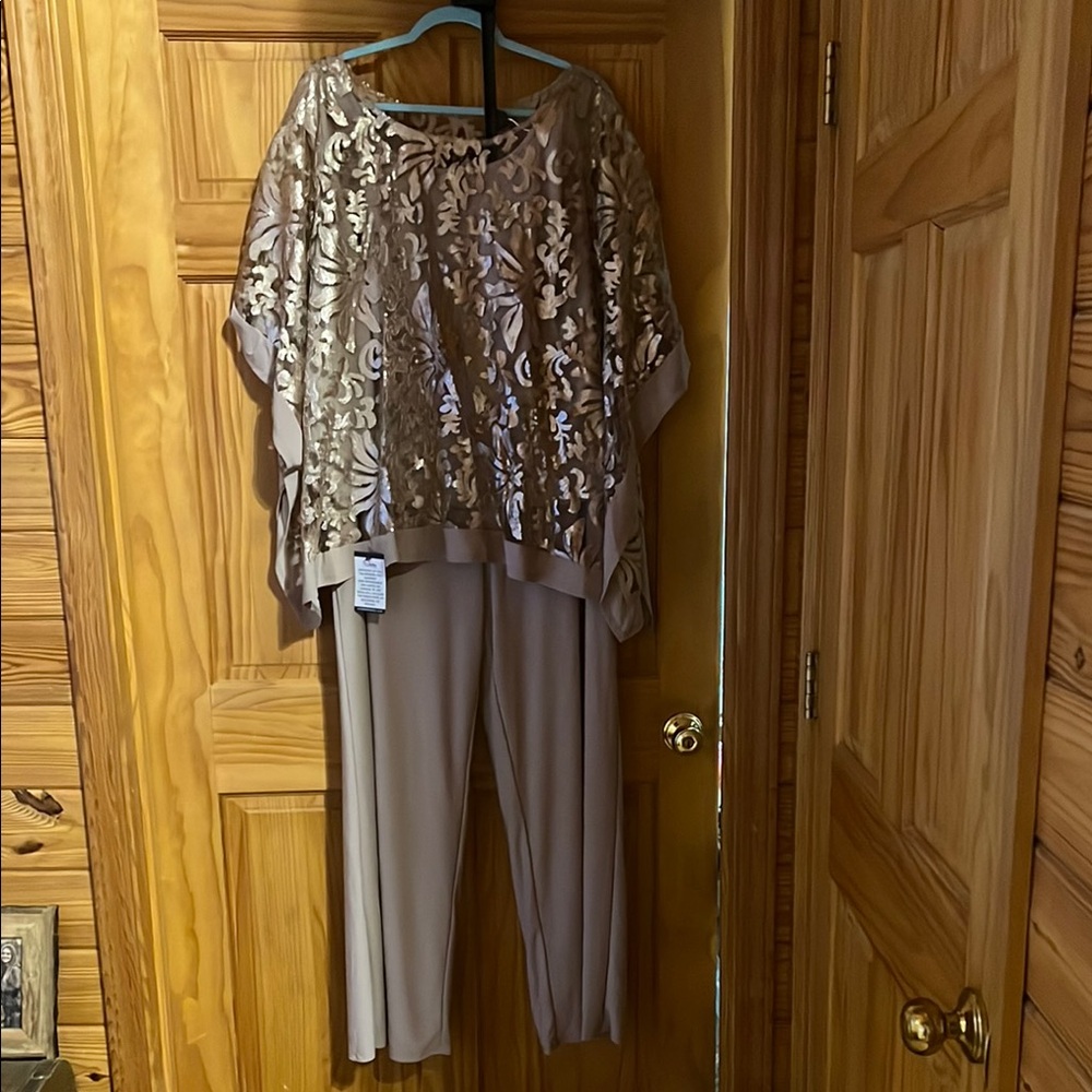 Elegant 2pc pant suit